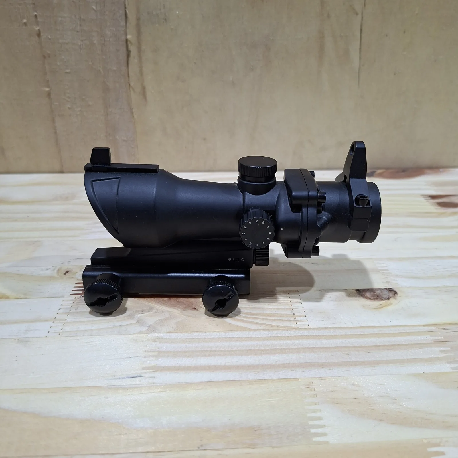 Replica of ACOG Red Dot Sight